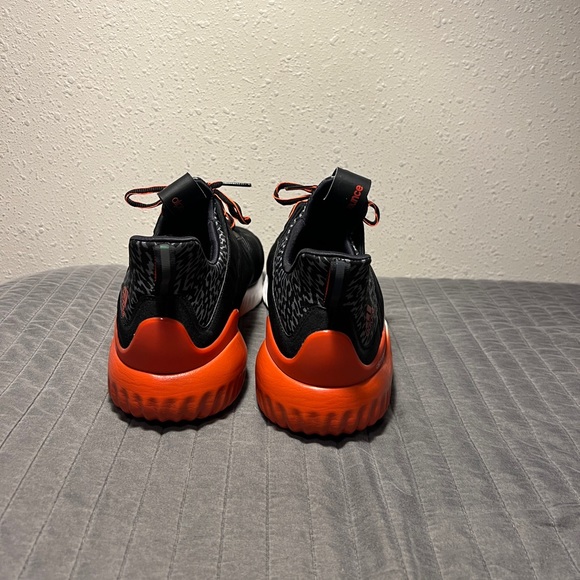 Adidas Alpha Bounce Motion Capture Running Shoe - Picture 2 of 6